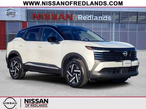 New 2026 Nissan Kicks SV image 1