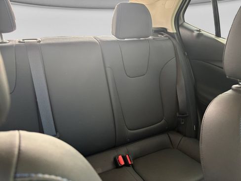 Used 2025 Buick Encore GX Sport Touring FWD image 26