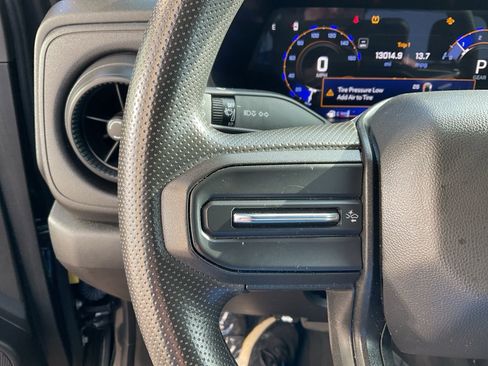 Used 2024 Chevrolet Colorado W/T image 8