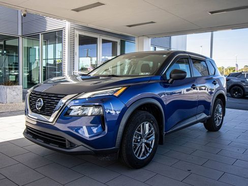 Used 2021 Nissan Rogue S image 10