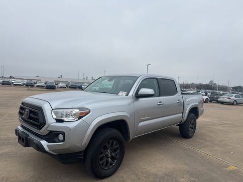 Used 2023 Toyota Tacoma SR5 image 7