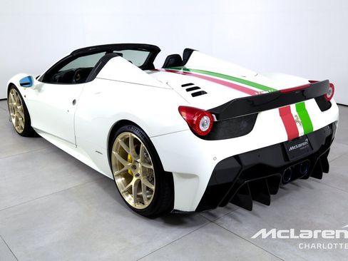 Used 2014 Ferrari 458 Spider RWD image 7
