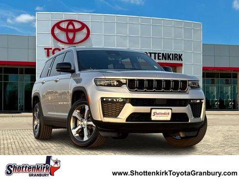 Used 2026 Jeep Grand Cherokee L Limited AWD/4WD image 1