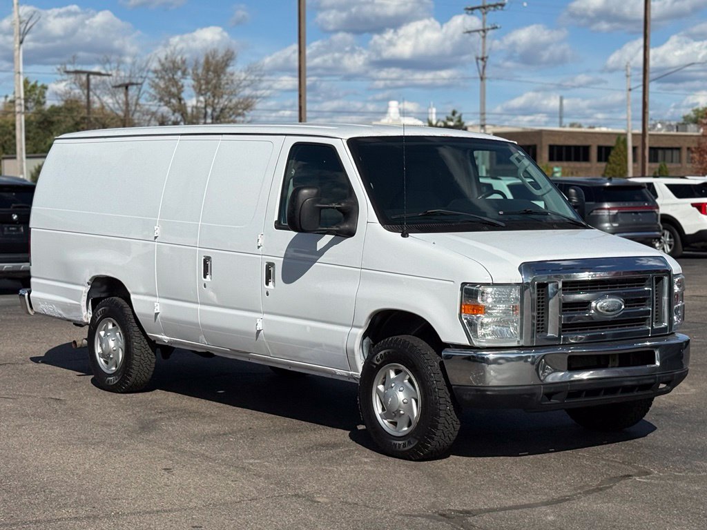 Used 2014 Ford E-350 and Econoline 350 Extended Super Duty RWD image 23