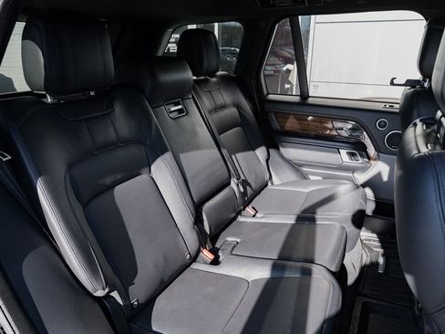 Used 2018 Land Rover Range Rover HSE AWD/4WD image 25