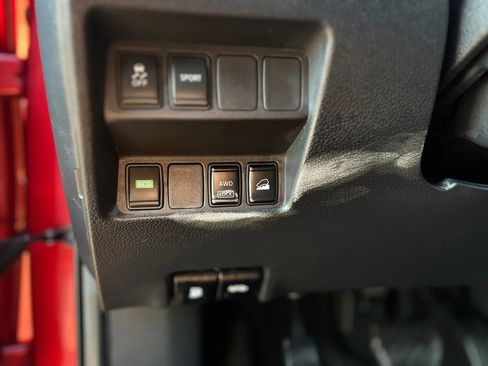 Used 2015 Nissan Rogue SV image 17