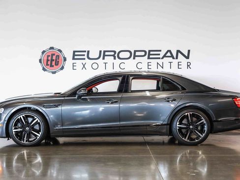 Used 2021 Bentley Flying Spur W12 AWD/4WD image 6