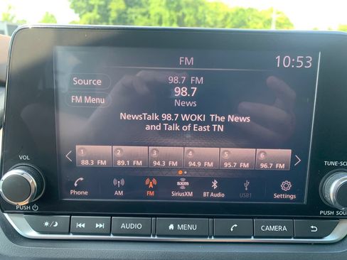 Used 2021 Nissan Rogue SV FWD image 13