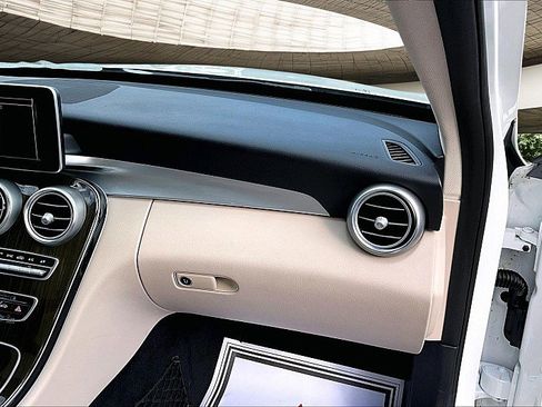 Used 2018 Mercedes-Benz C 300 Sedan w/ Premium Package image 16