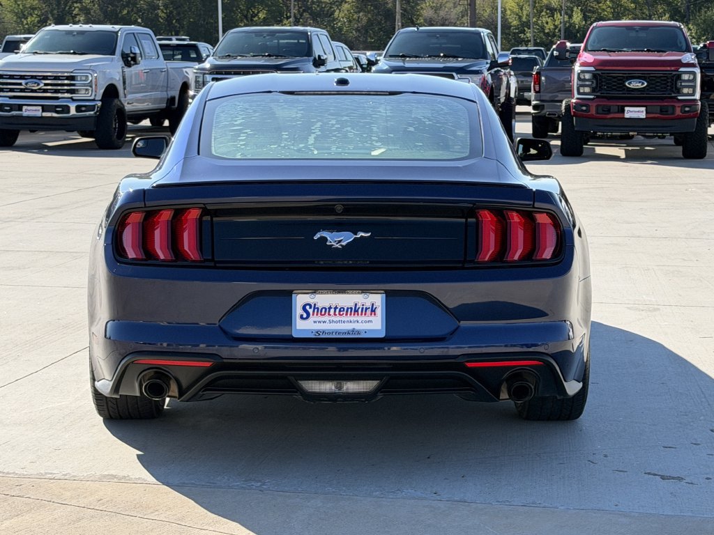 Used 2018 Ford Mustang Coupe w/ Equipment Group 101A RWD image 5
