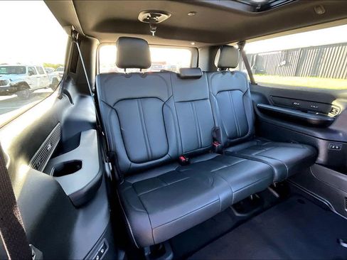 New 2026 Jeep Grand Wagoneer L Limited AWD/4WD image 29