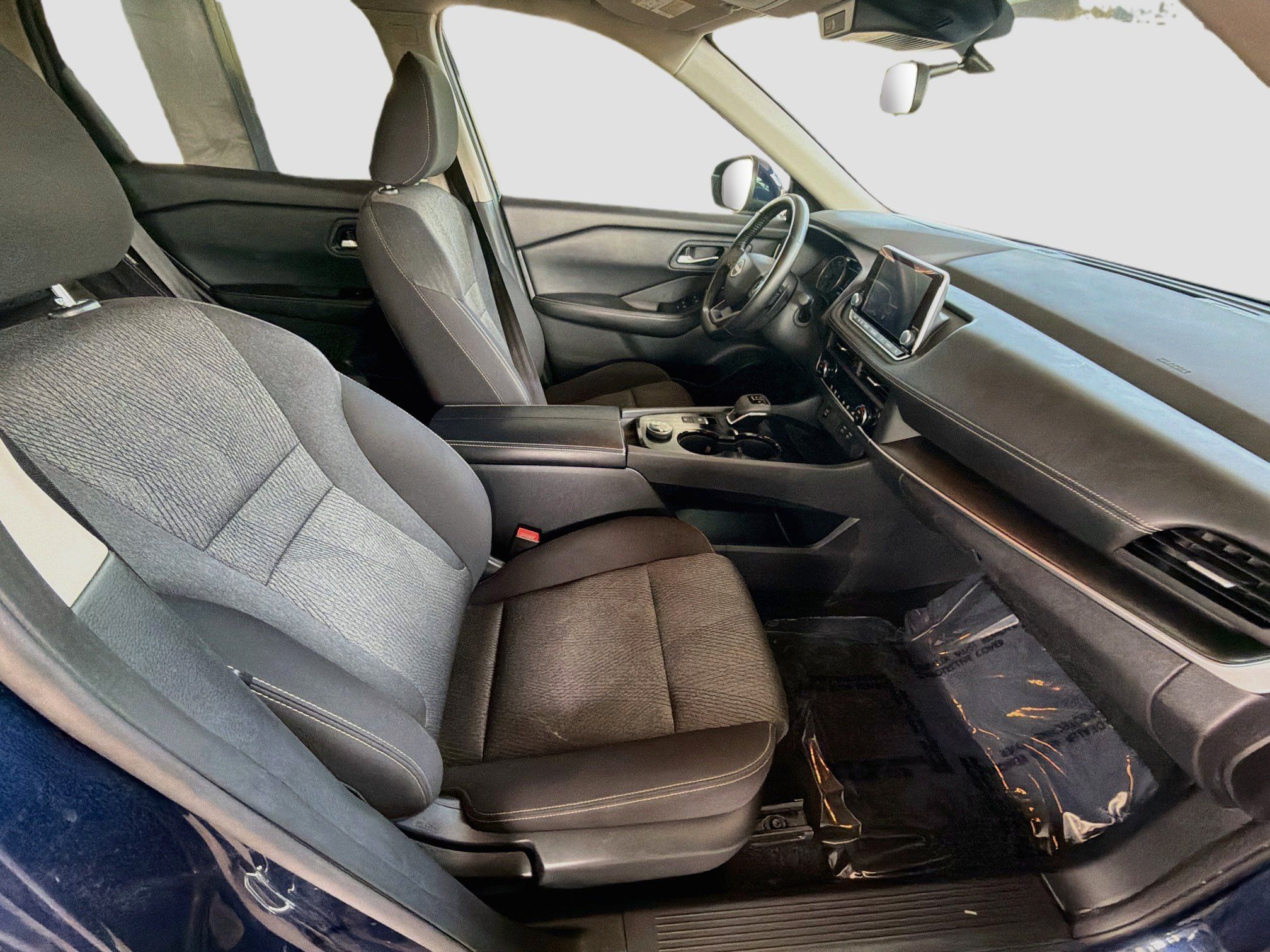 Used 2025 Nissan Rogue SV AWD/4WD image 31