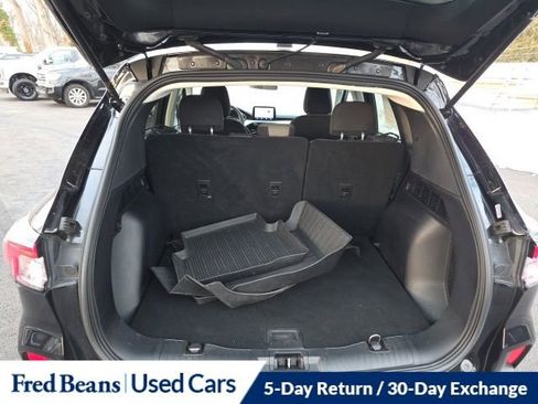 Certified 2022 Ford Escape SE w/ Cold Weather Package image 8