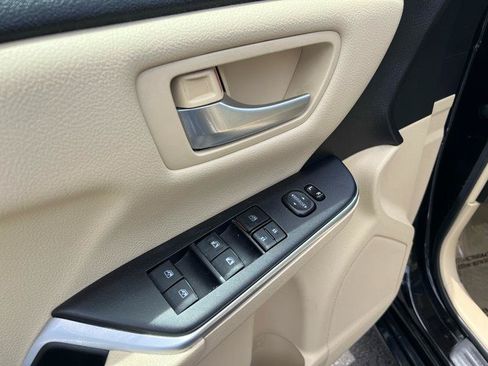 Used 2017 Toyota Camry LE w/ Moonroof Package FWD image 23