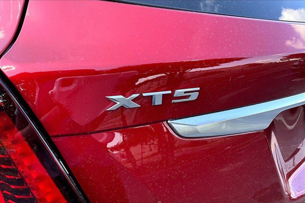 Certified 2026 Cadillac XT5 Premium Luxury w/ Driver Assist Package AWD/4WD image 24