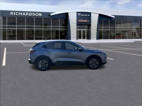 Used 2022 Ford Escape SEL AWD/4WD image 6