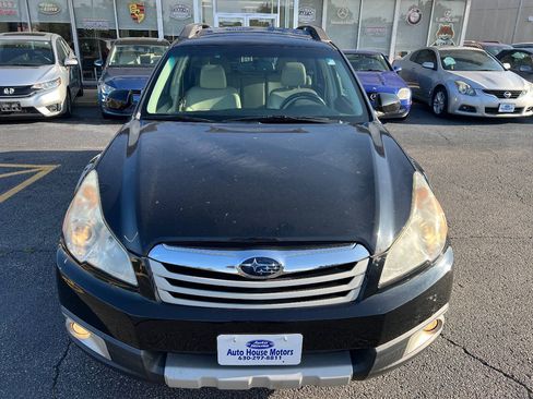 Used 2011 Subaru Outback 2.5i Limited AWD/4WD image 5