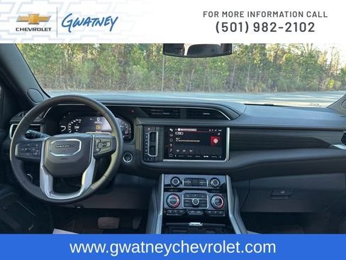 Used 2024 GMC Yukon Denali image 28