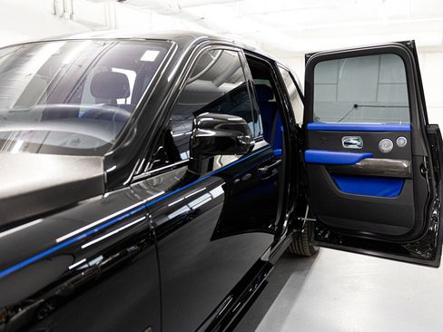 Certified 2023 Rolls-Royce Cullinan Black Badge image 22