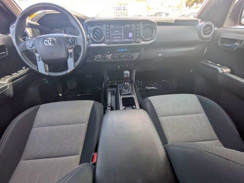 Used 2021 Toyota Tacoma TRD Sport AWD/4WD image 14