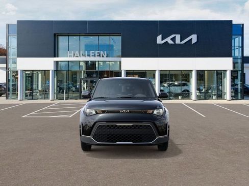 New 2025 Kia Soul LX image 2