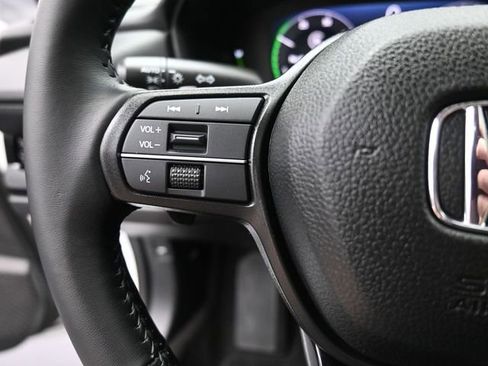 Used 2024 Honda Accord EX-L image 6