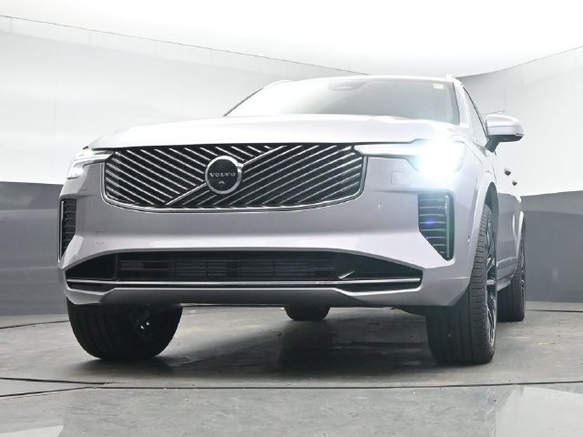New 2026 Volvo XC90 T8 Plus w/ Protection Package Premier AWD/4WD image 41