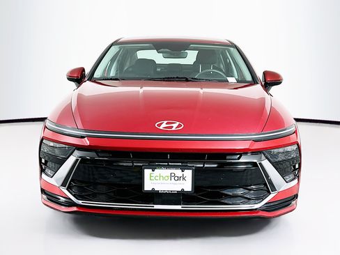 Used 2024 Hyundai Sonata SEL FWD image 2