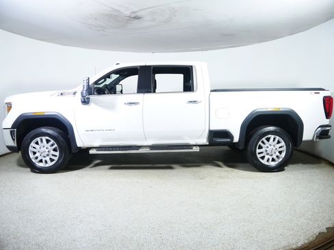 Certified 2021 GMC Sierra 3500 SLT w/ SLT Convenience Package AWD/4WD image 4