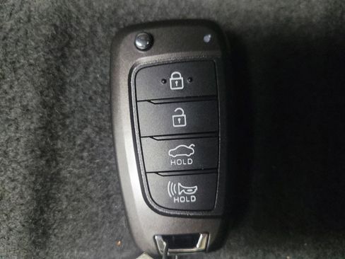 Used 2018 Hyundai Accent SE FWD image 32