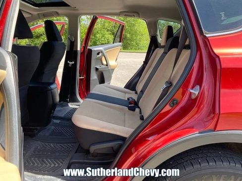 Used 2017 Toyota RAV4 XLE FWD image 34