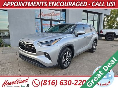 Used 2021 Toyota Highlander XLE