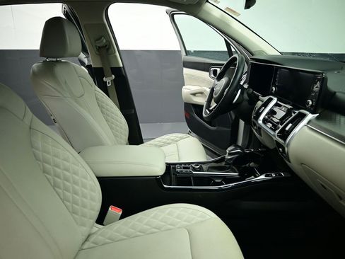 Certified 2023 Kia Sorento SX image 26