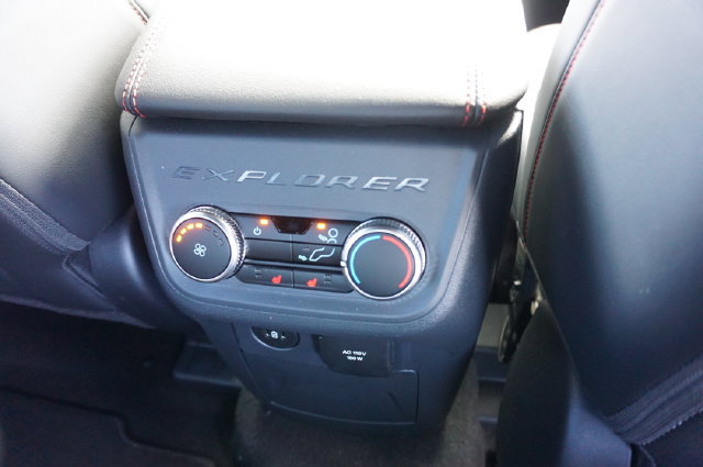 Used 2025 Ford Explorer ST-Line w/ Premium Package RWD image 13