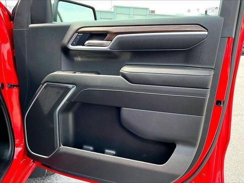 Used 2025 Chevrolet Silverado 1500 LT AWD/4WD image 28