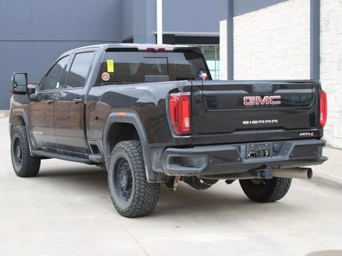 Used 2022 GMC Sierra 2500 AT4 w/ AT4 Preferred Package image 3