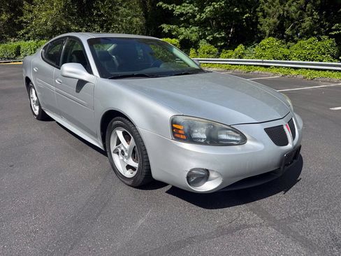 Used 2004 Pontiac Grand Prix GTP FWD image 29
