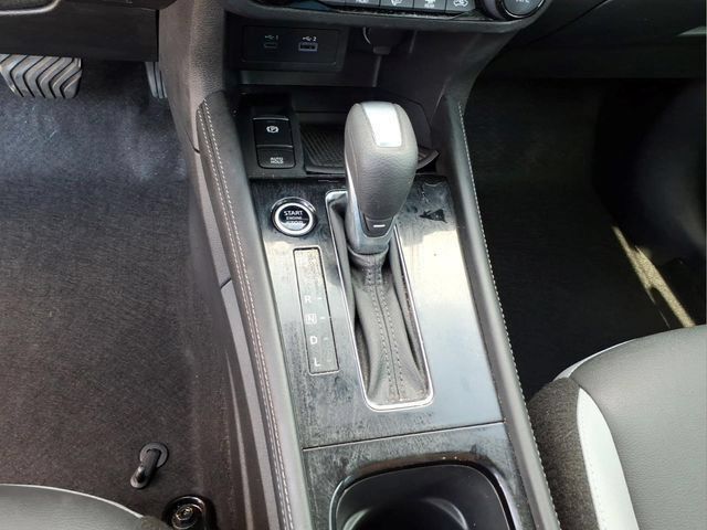 Used 2023 Nissan Kicks SR w/ SR Premium Package FWD image 27