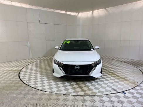 Used 2024 Nissan Sentra SV FWD image 21