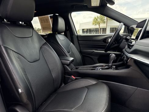 Used 2022 Jeep Compass High Altitude image 32