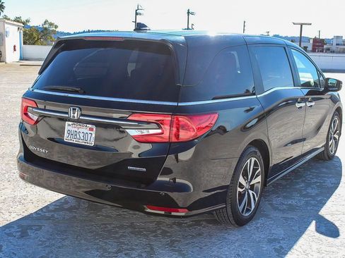Certified 2023 Honda Odyssey Touring image 6