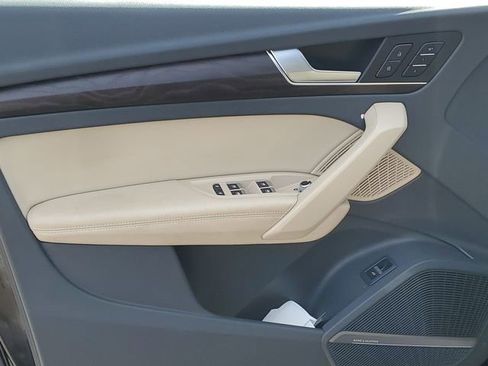 Used 2019 Audi Q5 2.0T Premium Plus w/ Premium Plus Package AWD/4WD image 29