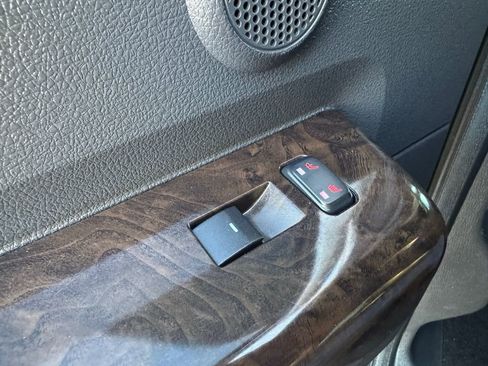 Used 2013 Ford F250 Platinum w/ FX4 Off Road Pkg image 22