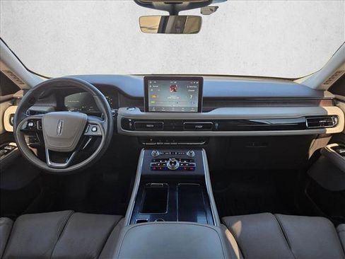 Used 2020 Lincoln Aviator Reserve w/ Equipment Group 202A image 19