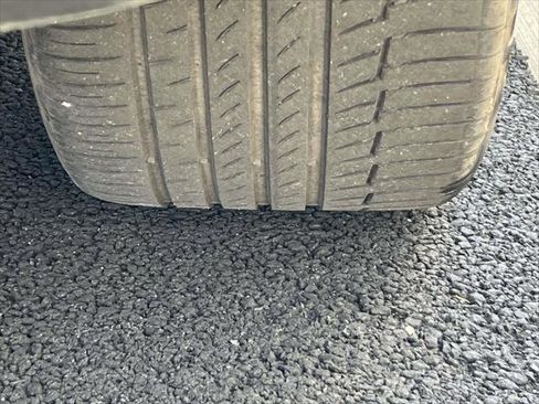 Used 2022 BMW X5 xDrive40i w/ Premium Essential Package image 12