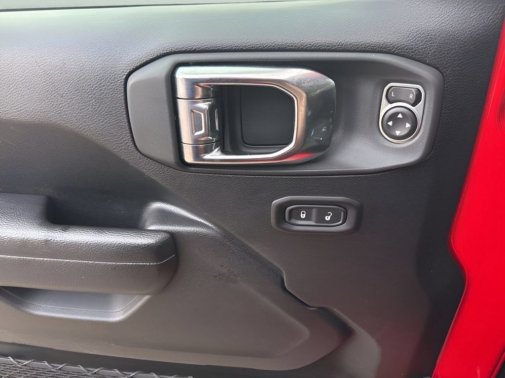 Used 2025 Jeep Wrangler Unlimited Sport AWD/4WD image 15