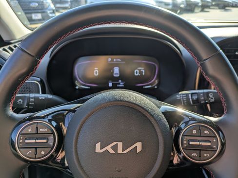 Used 2023 Kia Soul GT-Line image 28