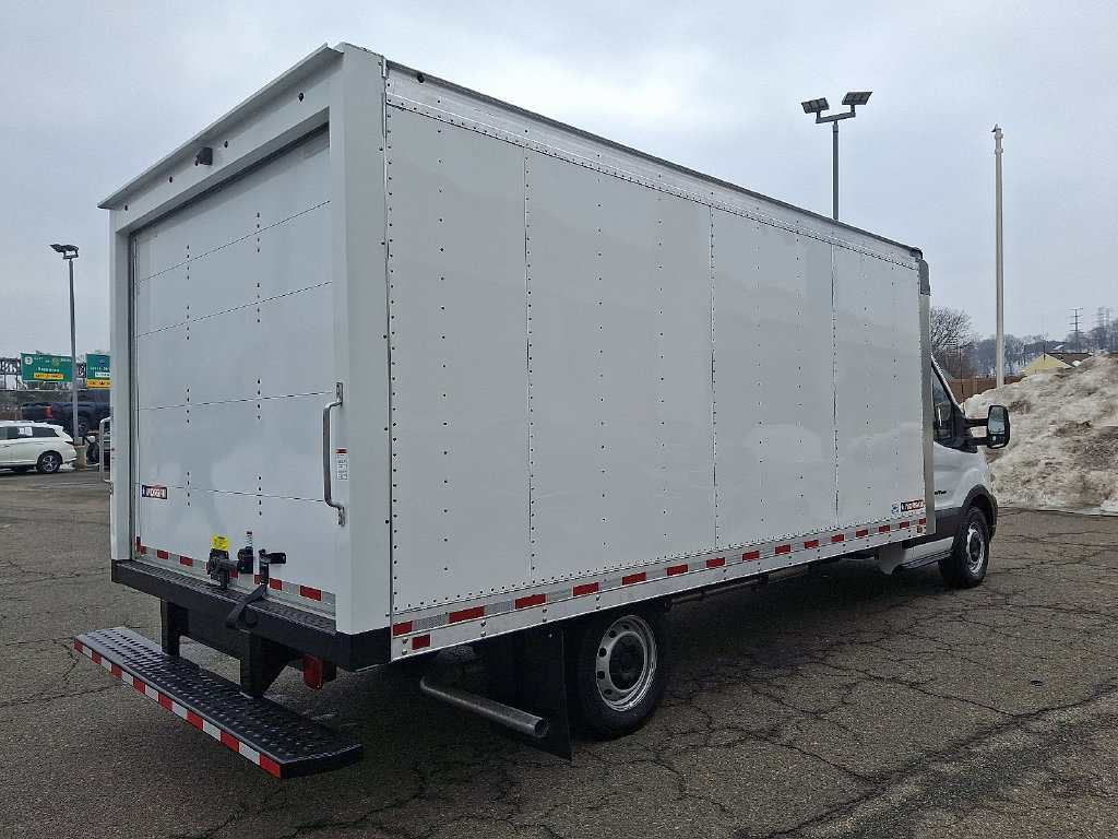 Used 2026 Ford Transit 350 w/ Fleet Safety Package RWD image 4