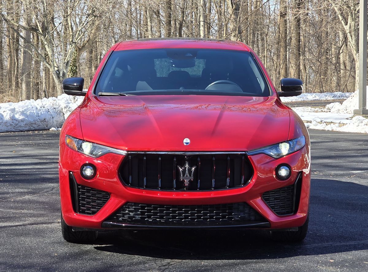 Used 2023 Maserati Levante Modena AWD/4WD image 9