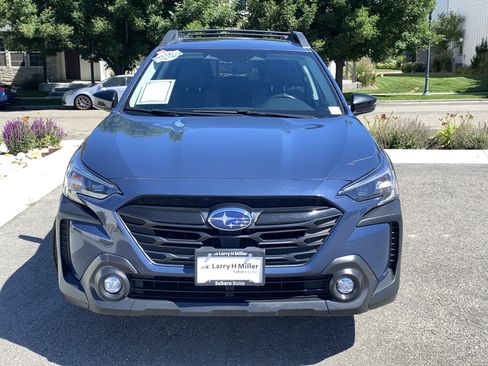 Certified 2025 Subaru Outback Onyx Edition AWD/4WD image 9